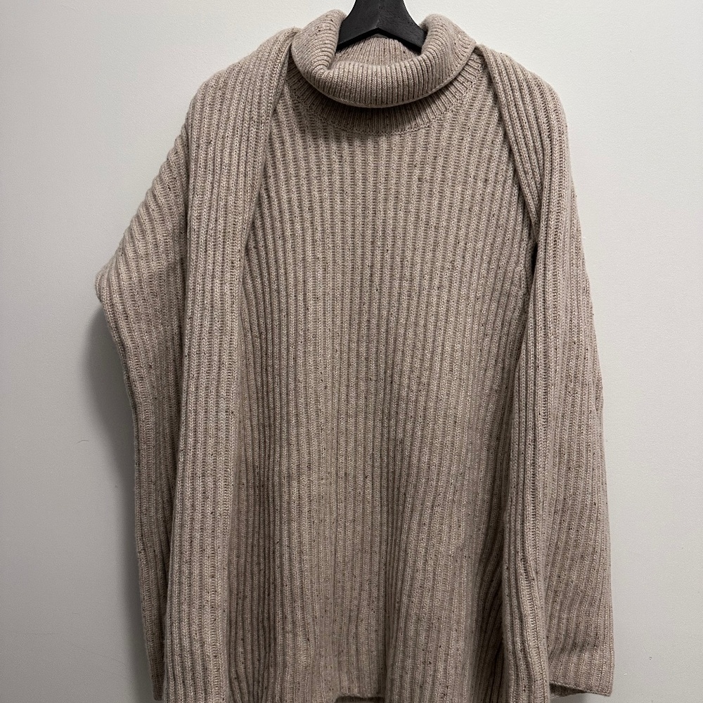 Banana Republic x Peter Do detachable sweater